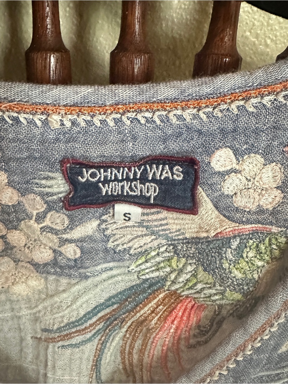 Johnny Was Light Blue-Grey Embroidered V-Neck Floral Top - Picture 5 of 6
